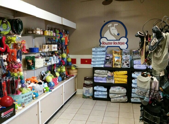 Bowzee Wowzee Pet Boarding - Fort Mill, SC