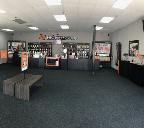 Boost Mobile by 2020 Mobile - Fresno, CA