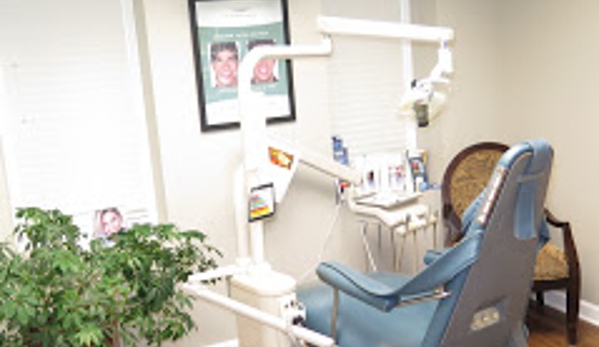 Accent Smile Center - Dickson, TN