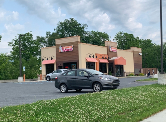 Dunkin' - Hamburg, PA