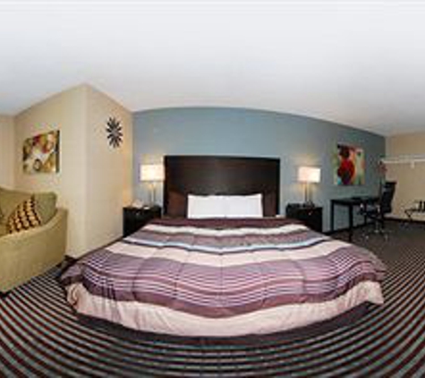 Baymont by Wyndham Latham Albany Airport - Latham, NY