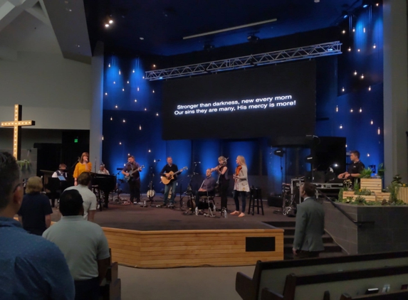 Laurelglen Bible Church - Bakersfield, CA