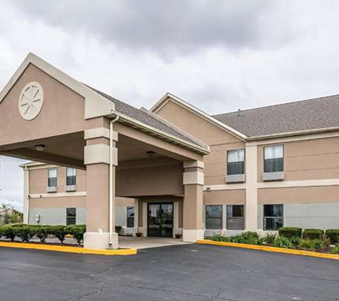 Days Inn by Wyndham Kentland - Kentland, IN