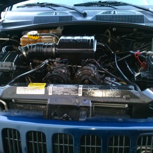 Auto repair Luis - Kissimmee, FL. 05JEEP LIBERTY 3.7L ENGINE REBUILD