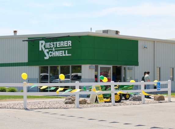 Riesterer & Schnell - Hortonville, WI