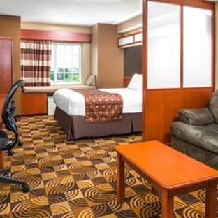 Microtel Inn & Suites by Wyndham Lincoln - Lincoln, NE