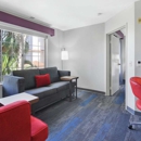 Hampton Inn & Suites Santa Ana/Orange County Airport - Hotels