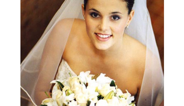 Lavish Flowers & Gifts - New Lambton Heights, NSW