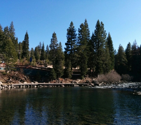 River Ranch Lodge & Restaurant - Tahoe City, CA