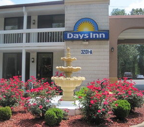 Days Inn by Wyndham Raleigh Midtown - Raleigh, NC