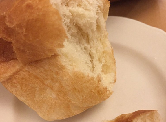 Maddox Ranch House - Brigham City, UT. The rolls were just glorified Wonder Bread.