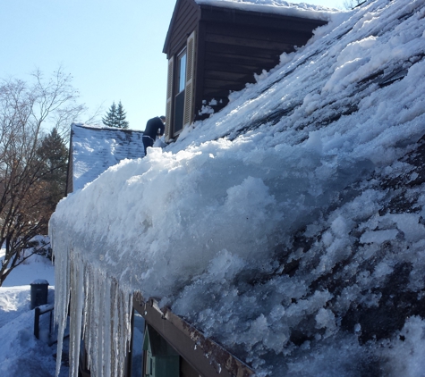 Northeast Seamless Gutters LLC - Bloomfield, CT