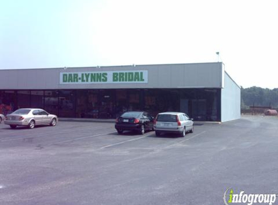 Dar-Lynn's Bridal & Formal WR - Matthews, NC