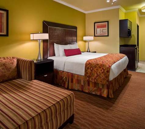 Best Western Plus Christopher Inn & Suites - Forney, TX