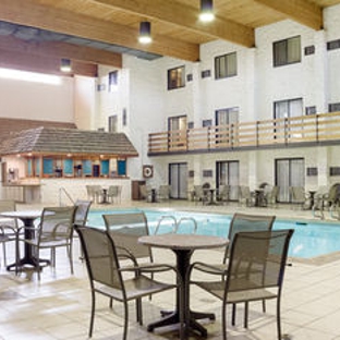 Quality Inn Bismarck I-94 - Bismarck, ND