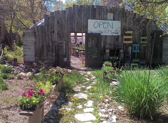 Greenleaf Gourds & Greenhouse - Providence, UT