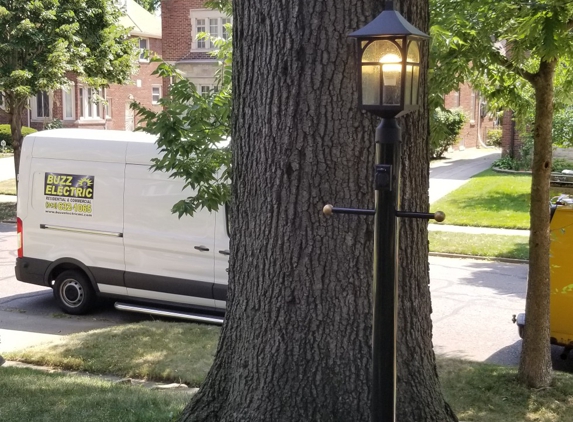 Buzz Electric - Dearborn, MI. Yard light install