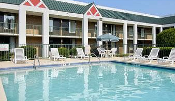 Days Inn Cornelius/Lake Norman - Cornelius, NC