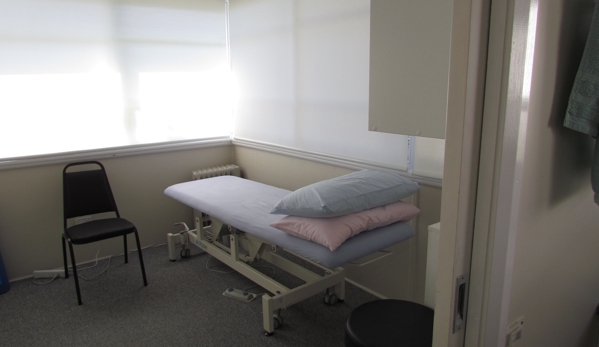 East Gosford Physiotherapy & Sports Injury Centre - East Gosford, NSW