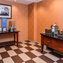 Hampton Inn & Suites Plymouth - Hotels