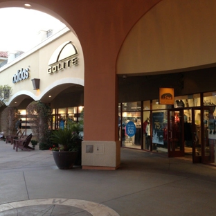 Adidas Outlet Store - Cabazon, CA