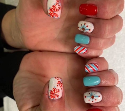 Top Nails and Spa - Auburn, WA