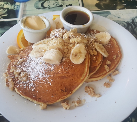 The Saturn Cafe - Berkeley, CA. Banana Walnut Pancakes