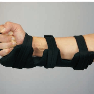 Bracen - San Diego, CA. L3915/L3916 - Wrist hand orthosis, includes one or more nontorsion joint(s), elastic bands, turnbuckles, may include soft interface, straps, prefabricated item that has been trimmed, bent, molded, assembled, or otherwise customized to fit a specific patient by an individual with expertise. Indications:  Ulnar styloid fracture, partial rupture of tendon in wrist/hand Colles fracture, unspecified pain in wrist/hand, radius fracture/extensor tendon rupture. Features: Universal size, fits left or right, malleable frame, adjustable wrist hinge.