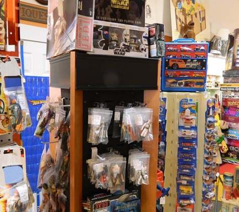 Treasure Chest Collectibles - Marion, IA. Action Figures and Hot Wheels/Diecast