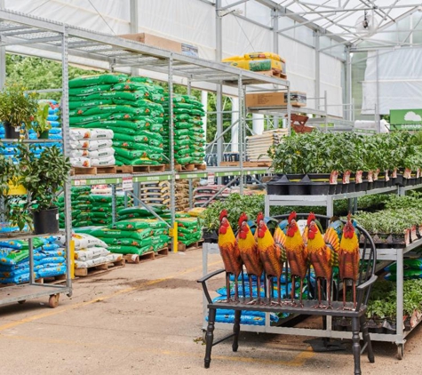 Garden Center at Tractor Supply - Neosho, MO