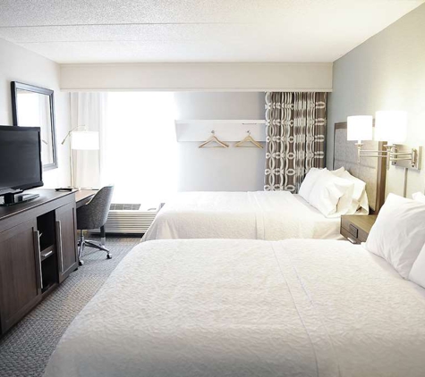 DoubleTree by Hilton Hotel Sterling - Dulles Airport - Sterling, VA