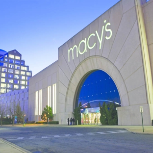 Fashion Centre at Pentagon City - Arlington, VA