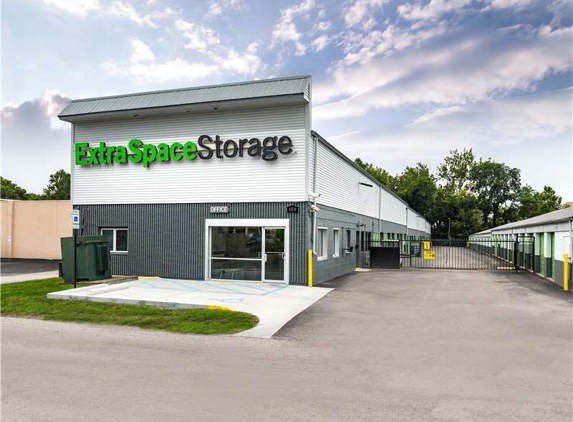 Extra Space Storage - Indianapolis, IN