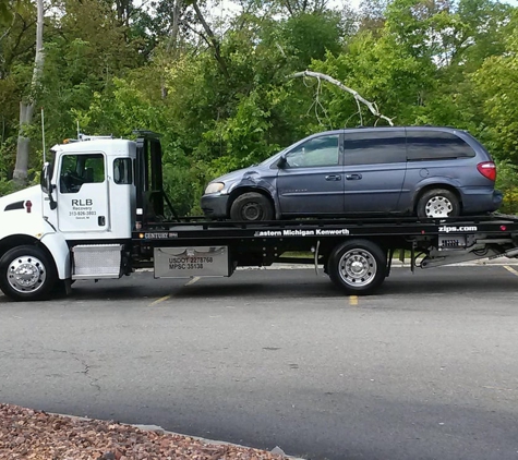 RLB Towing Cash for Junk Cars Detroit MI - Detroit, MI