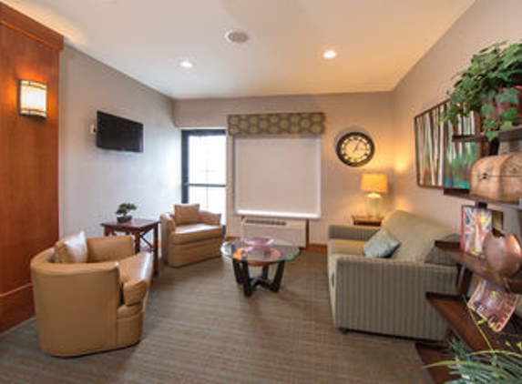 Holiday Inn Express & Suites Clifton Park - Clifton Park, NY