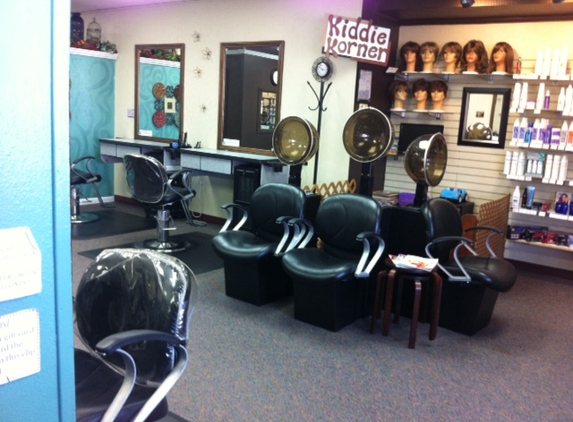 Adam & Eve Styling Salon & Wig Center - Aberdeen, SD