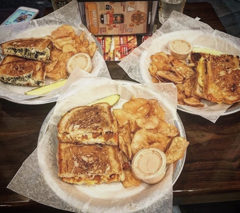 AJ's Grilled Cheese - Bay Shore, NY