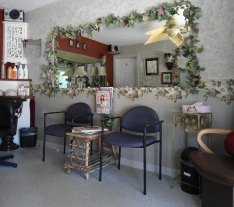 Savoir-Faire Hair Salon - Auburn, CA