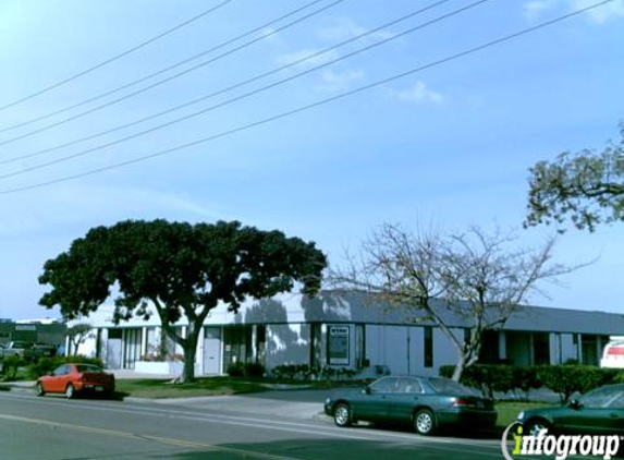 A Little Guy Trailers - San Diego, CA