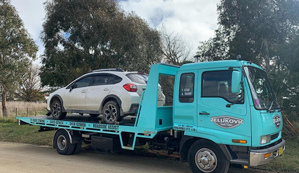 Zelukovic John Smash Repairs & Towing Service