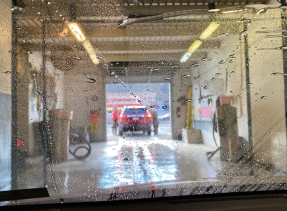 Handi-Man Car Wash Inc - Charleston, WV