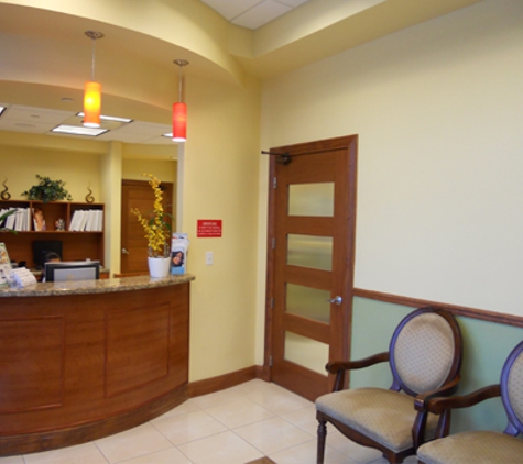 Dental American Group - Hialeah, FL