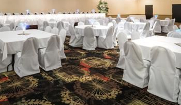 Ramada by Wyndham Grand Forks - Grand Forks, ND