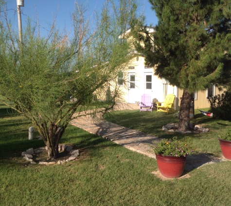 Hilltop RV Park - Fort Stockton, TX