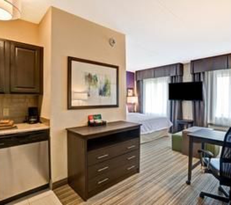 Homewood Suites by Hilton Eatontown - Eatontown, NJ