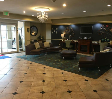 Candlewood Suites La Porte - La Porte, TX