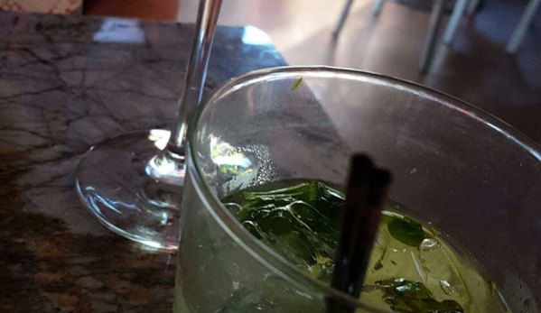 Johnny Garlic's - Roseville, CA. Mojito and Cosmo.