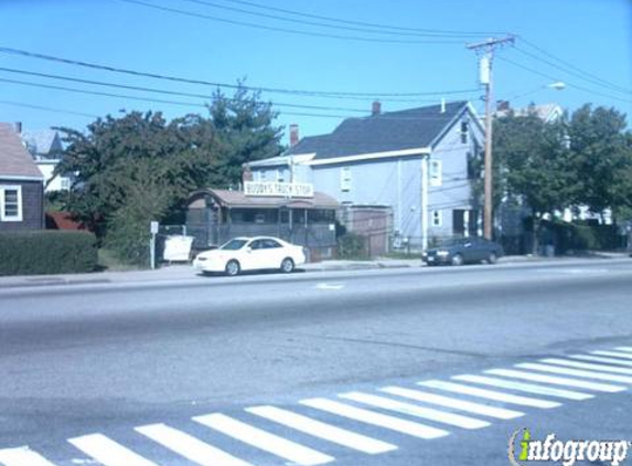 Buddy S Diner - Somerville, MA