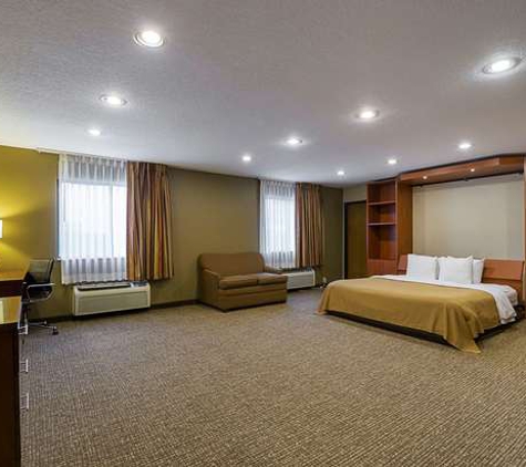 Comfort Inn - Waverly IA Hotel - Waverly, IA