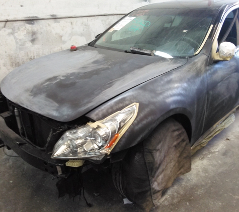 Junior Motors (auto body repair ) - Bellgardens, CA